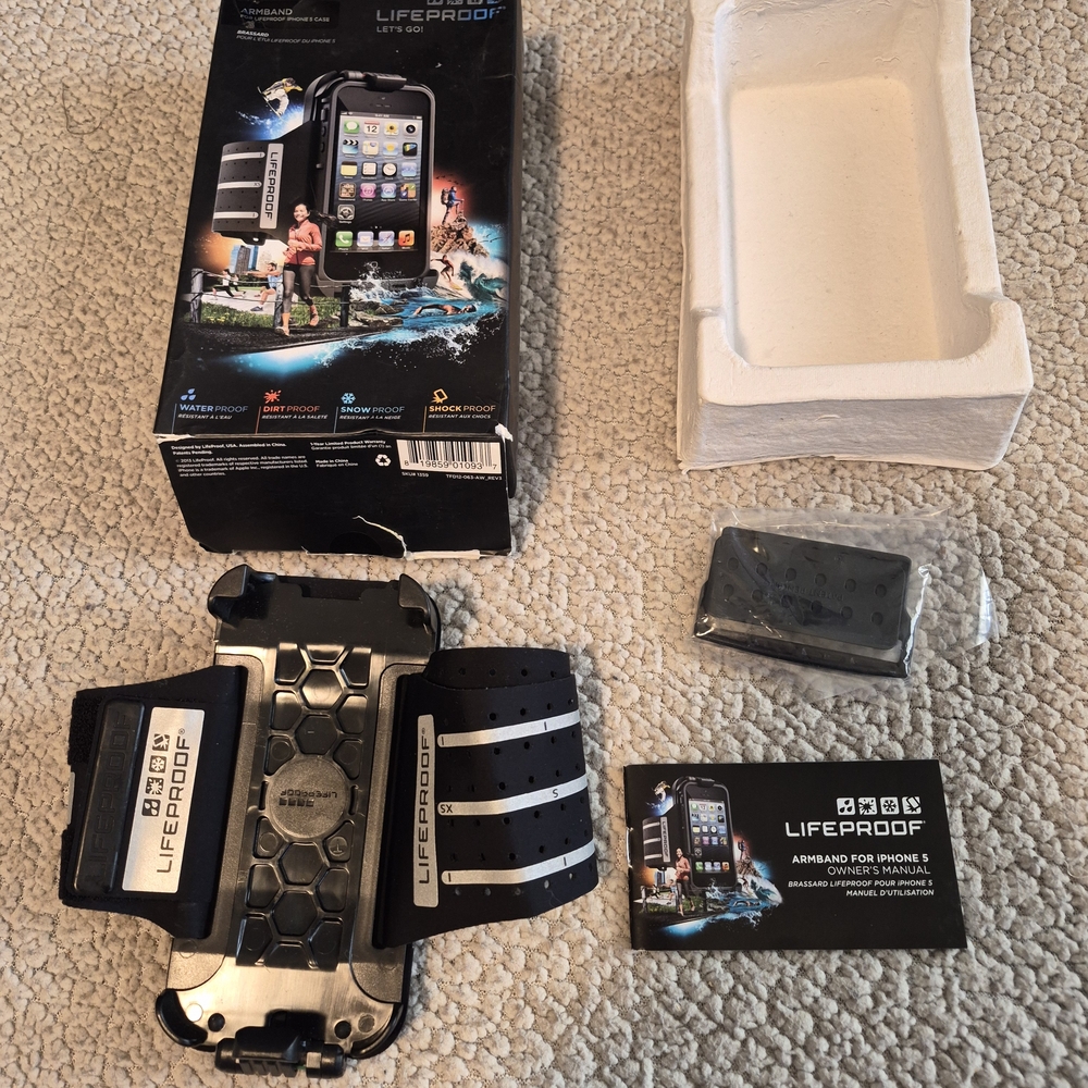 LifeProof Armband for iPhone 5/5s/SE (1st Gen) Case - NIB